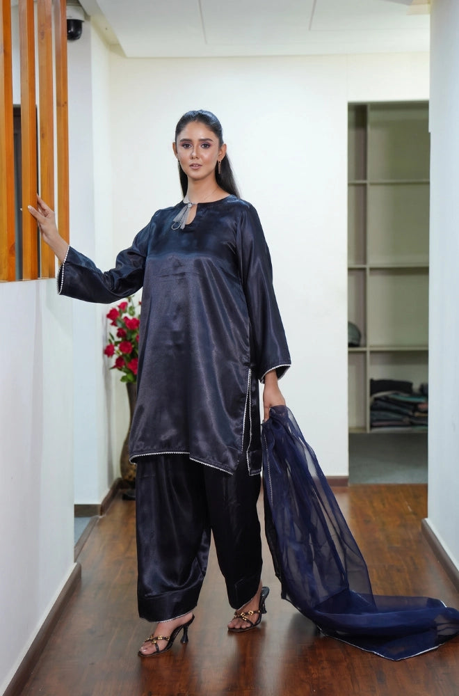 Faveza Orlessa raw silk suit for wedding with Farshi shalwar